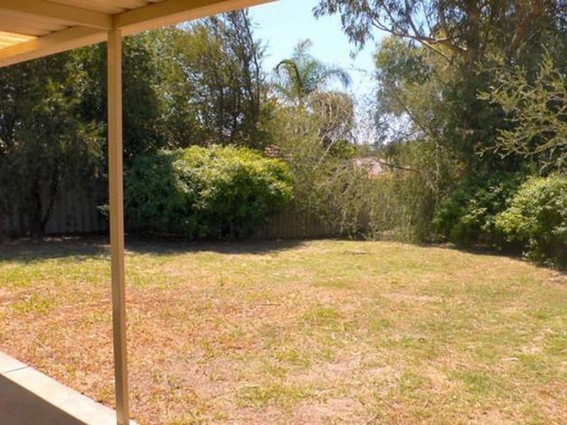 9 Wyalong Place, South Lake WA 6164