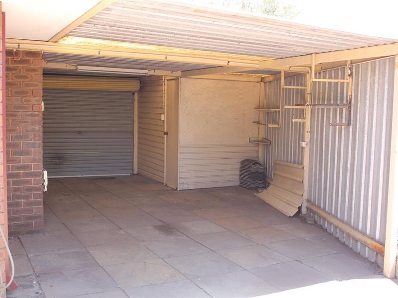 79 Glenbawn Drive, South Lake WA 6164