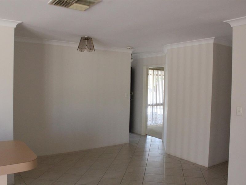 79 Glenbawn Drive, South Lake WA 6164