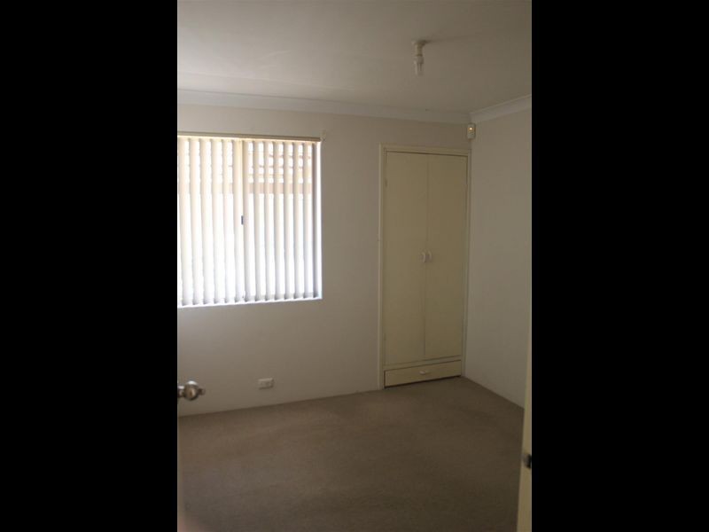 79 Glenbawn Drive, South Lake WA 6164