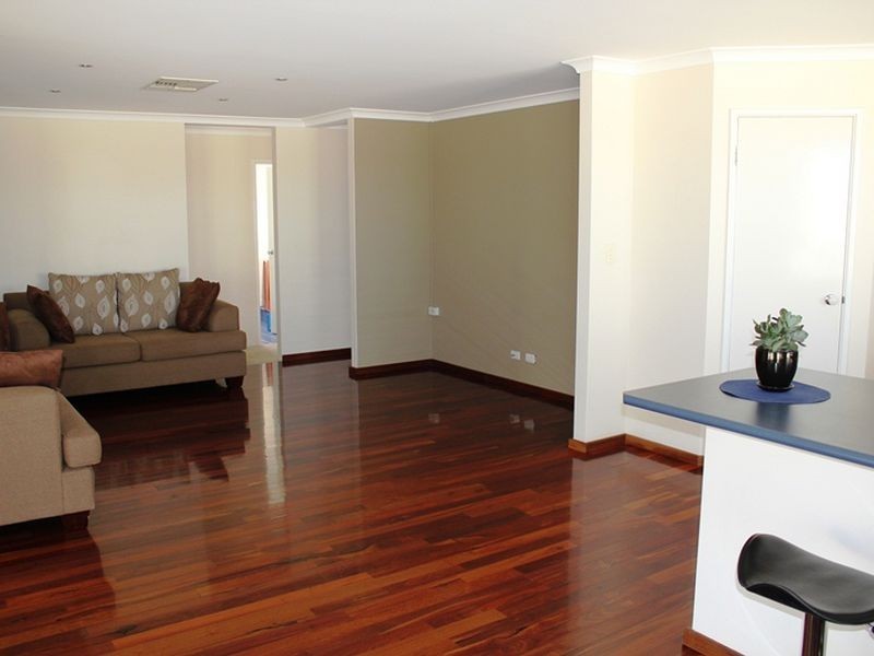 119 Baningan Avenue, Success WA 6164