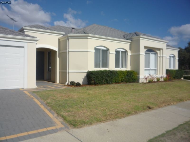 11 Roper Boulevard, Hammond Park WA 6164