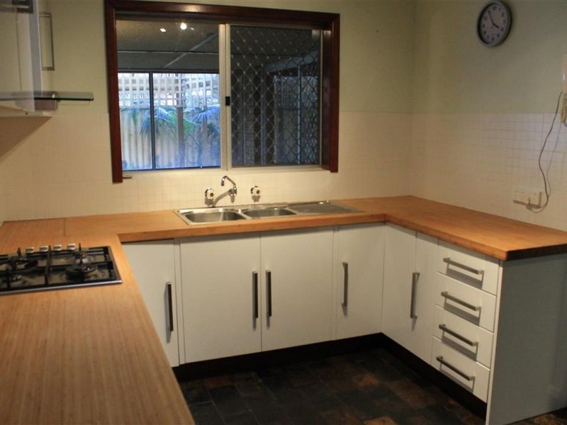 10 Homestead Avenue, Bibra Lake WA 6163