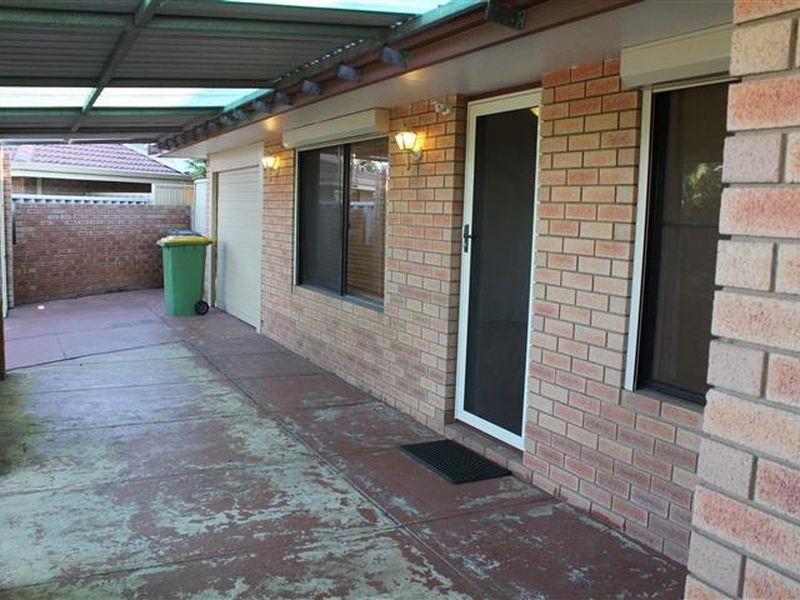 10 Pambula Court, South Lake WA 6164