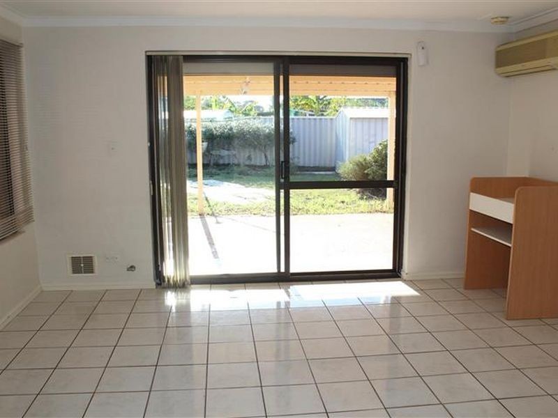 10 Pambula Court, South Lake WA 6164
