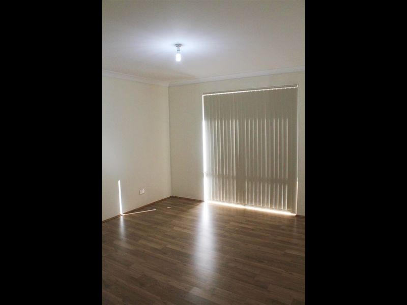 16 Rhodes Rise, Coogee WA 6166