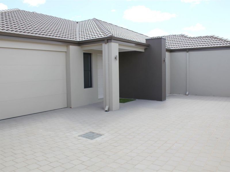43 Goldfields Loop, Wandi WA 6167