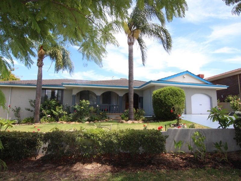 30 Hadley Gardens, Kardinya WA 6163