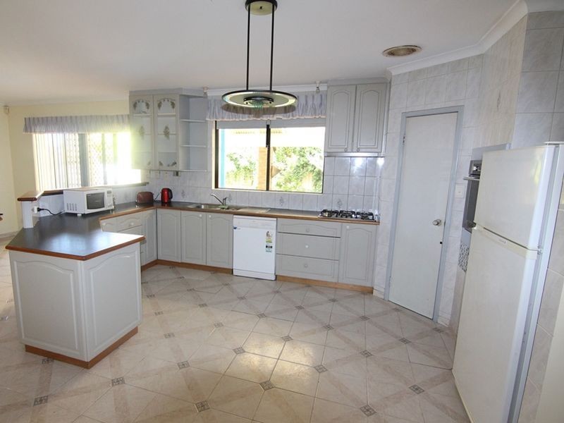 30 Hadley Gardens, Kardinya WA 6163