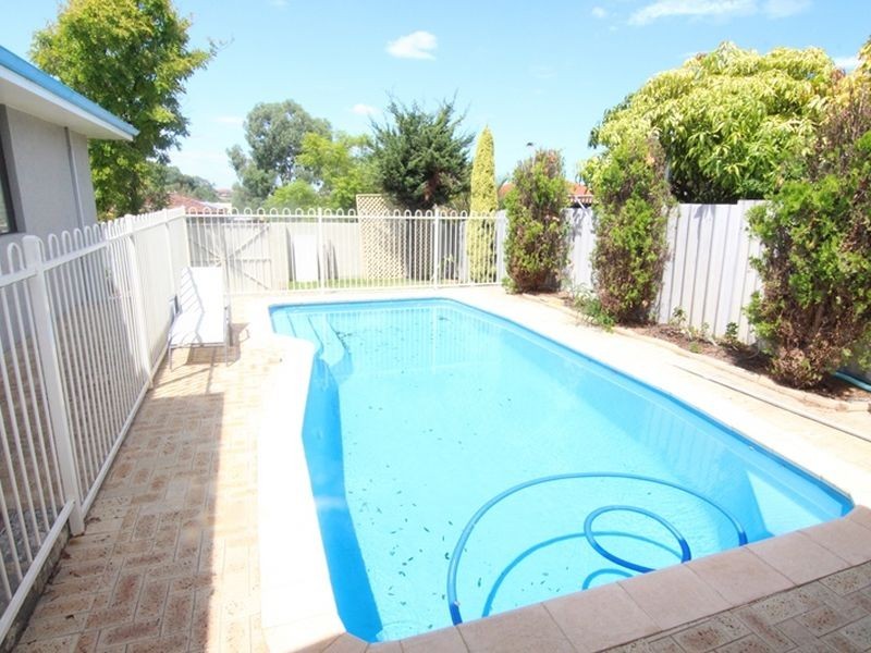 30 Hadley Gardens, Kardinya WA 6163