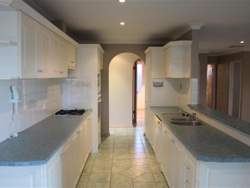 54 Elderberry Drive, South Lake WA 6164