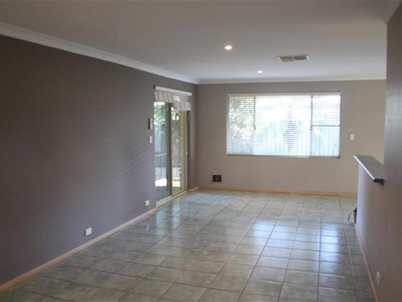 54 Elderberry Drive, South Lake WA 6164