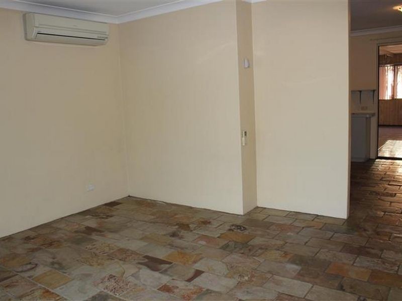 13 Berrigan Drive, South Lake WA 6164