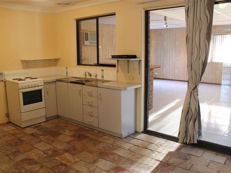 13 Berrigan Drive, South Lake WA 6164