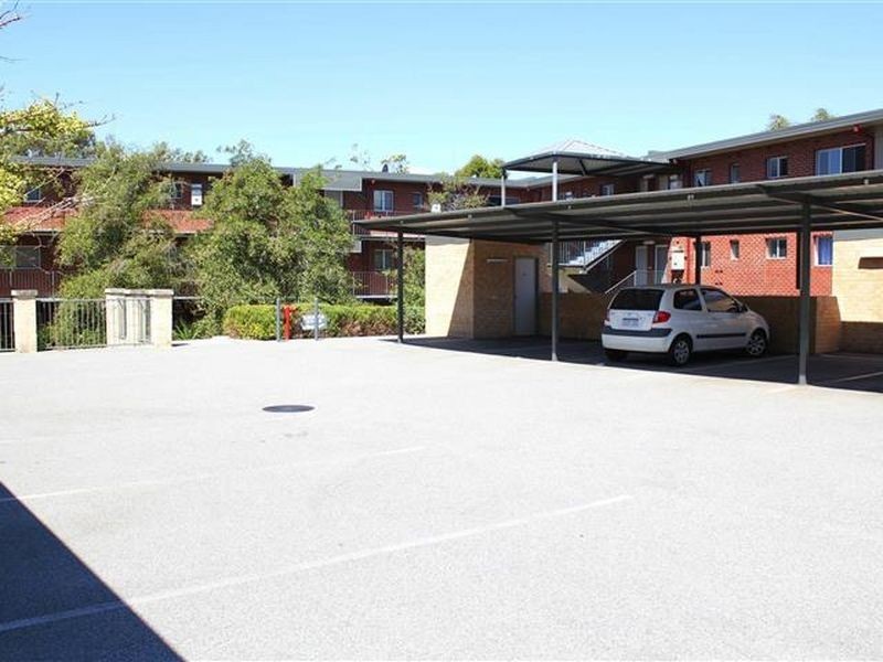 8/15 Rosalind Way, Coolbellup WA 6163