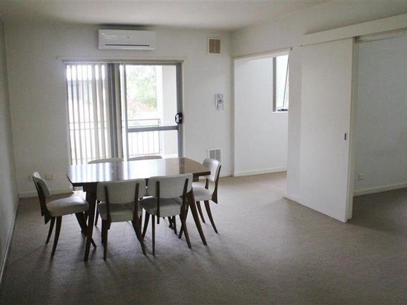 8/15 Rosalind Way, Coolbellup WA 6163