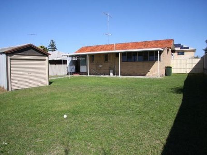 10 Griggs Way, Rockingham WA 6168
