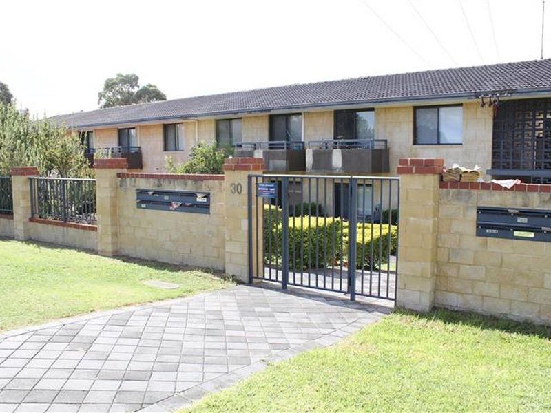 8/30 Lorraine Place, Hamilton Hill WA 6163