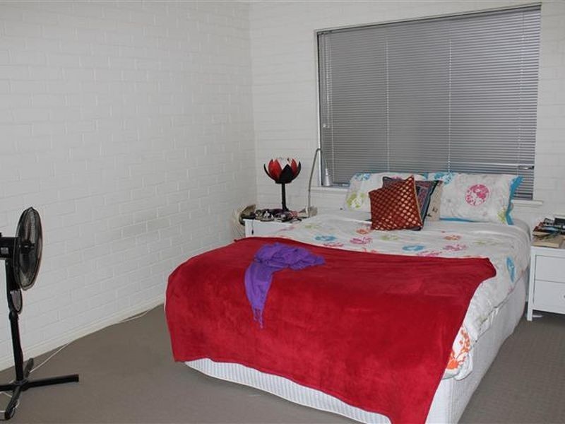 8/30 Lorraine Place, Hamilton Hill WA 6163