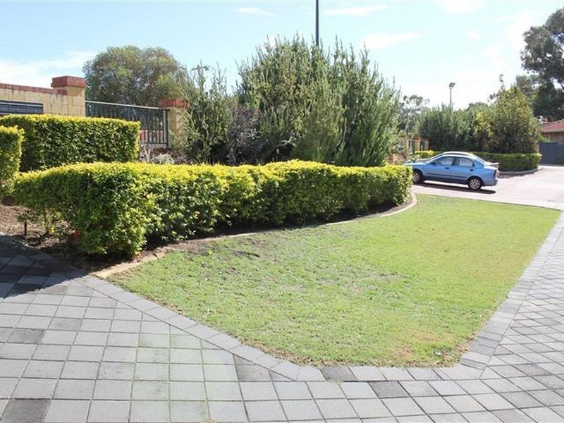 8/30 Lorraine Place, Hamilton Hill WA 6163