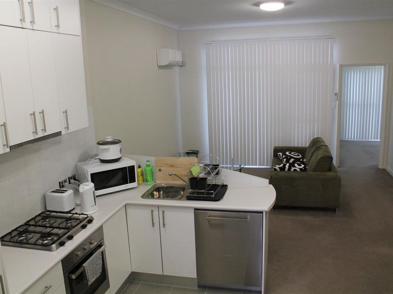 5/35 Malata Crescent, Success WA 6164