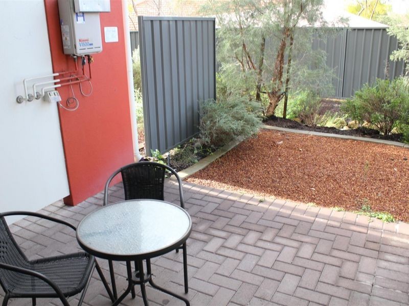 5/35 Malata Crescent, Success WA 6164