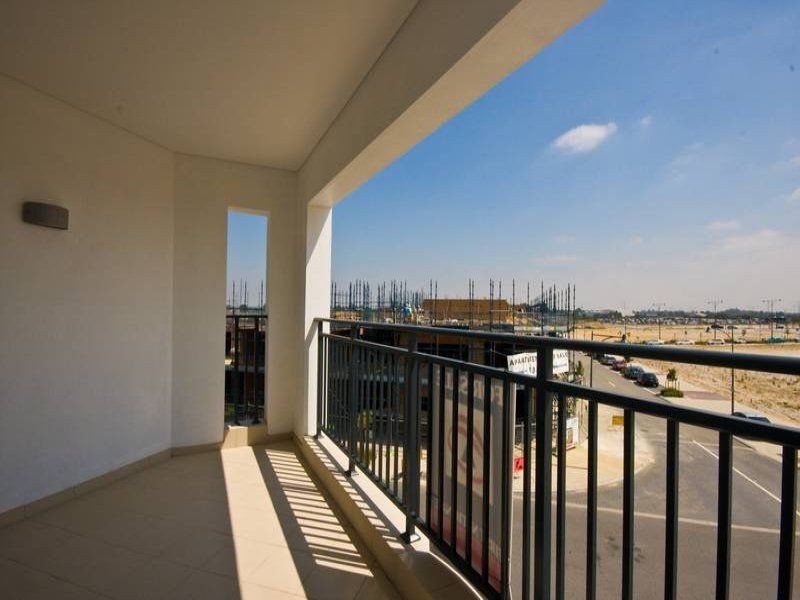 15/2 Stockton Bend, Cockburn Central WA 6164