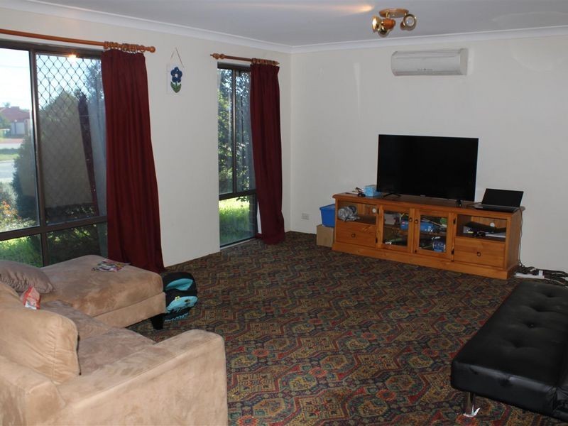 19 Mallard Street, Thornlie WA 6108