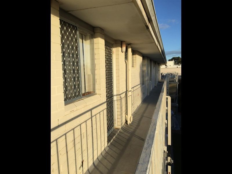 19/3 Burgundy Crescent, Spearwood WA 6163