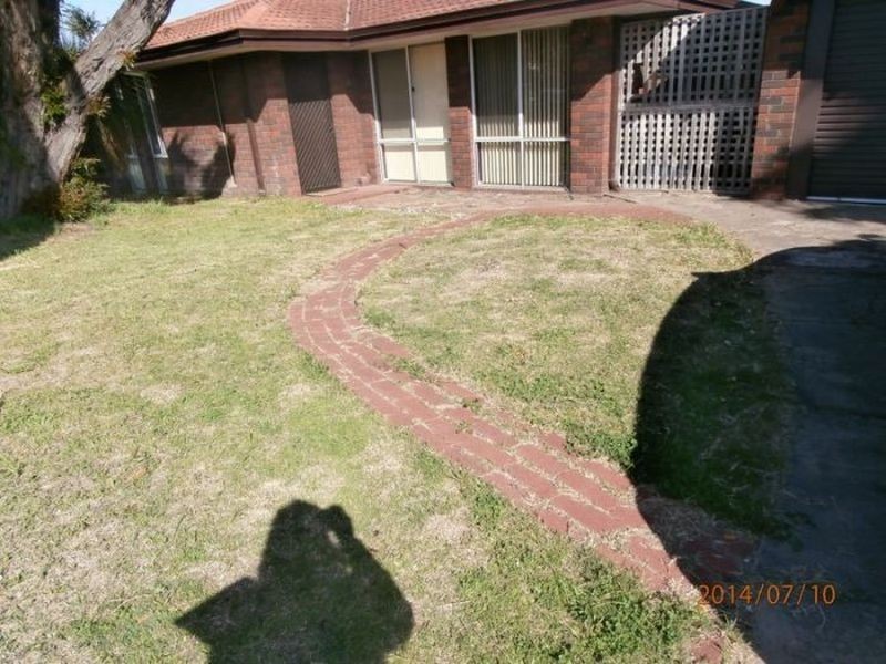 94 Cambridge Crescent, Cooloongup WA 6168