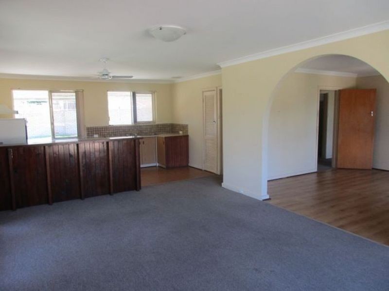 2 Pomfret Road, Spearwood WA 6163