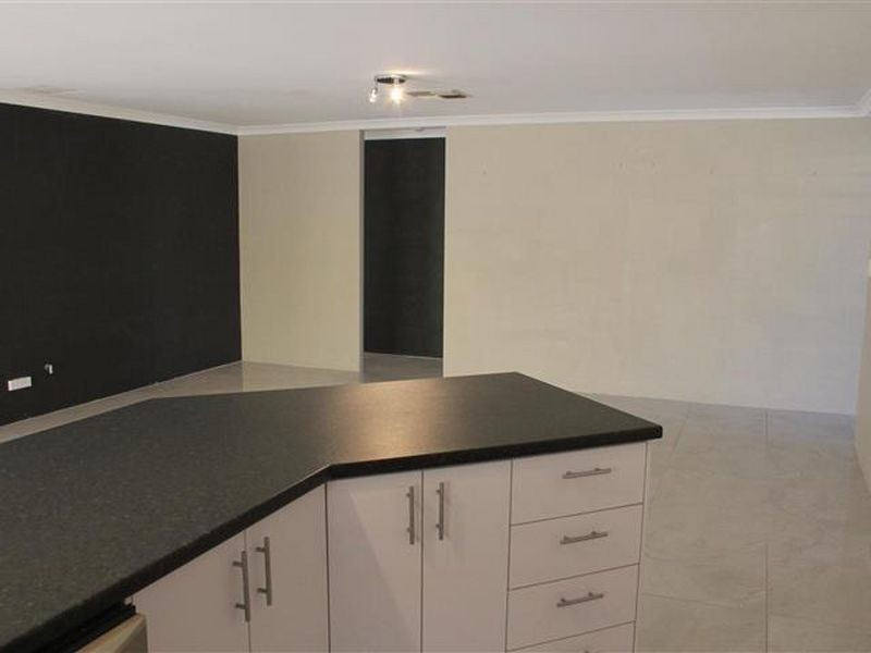 10 Jacksonia Promenade, Success WA 6164