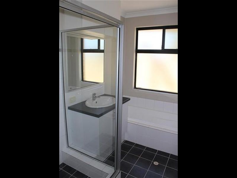 10 Jacksonia Promenade, Success WA 6164