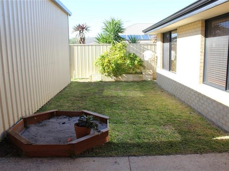 10 Jacksonia Promenade, Success WA 6164