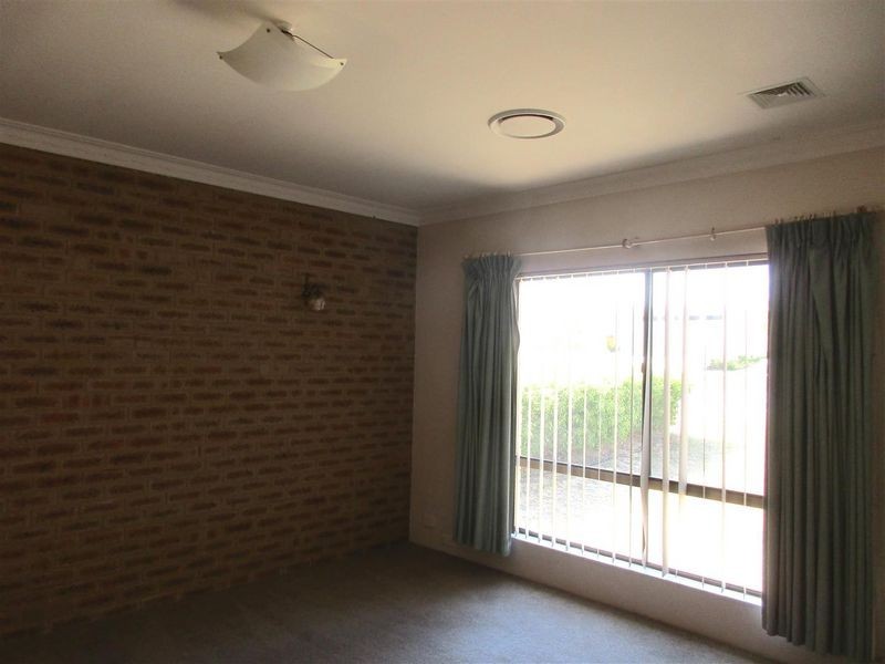 37 Mayor Road, Coogee WA 6166