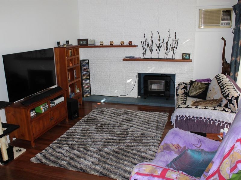 14 Clark Way, Orelia WA 6167