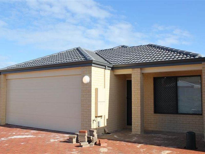 8/44 Sawle Road, Hamilton Hill WA 6163