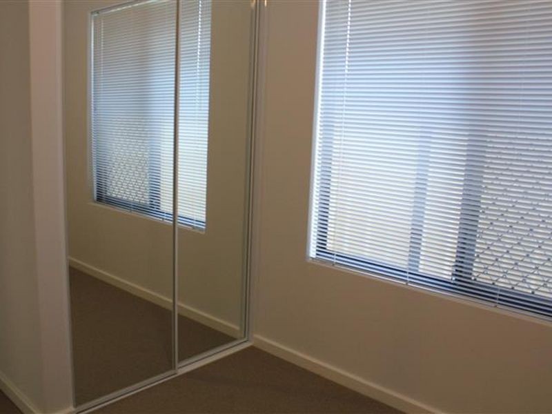 8/44 Sawle Road, Hamilton Hill WA 6163