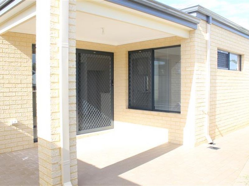 8/44 Sawle Road, Hamilton Hill WA 6163