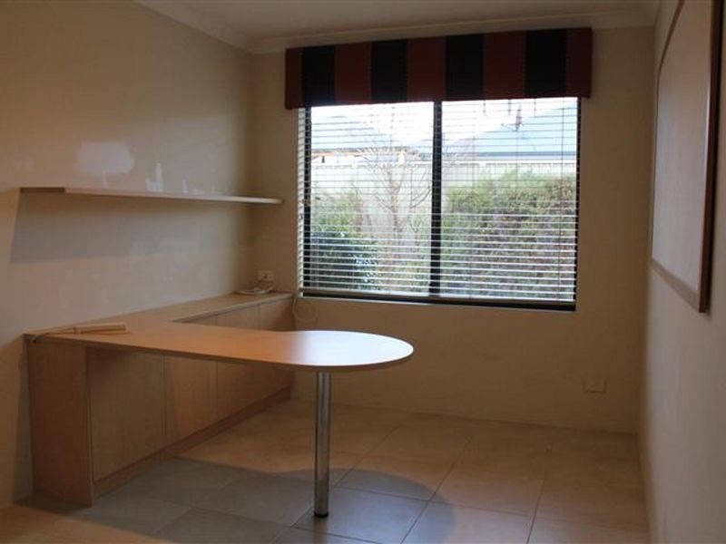 29 Runnymede Gate, Wellard WA 6170