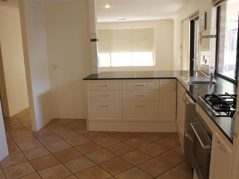 11 Karri Court, Yangebup WA 6164