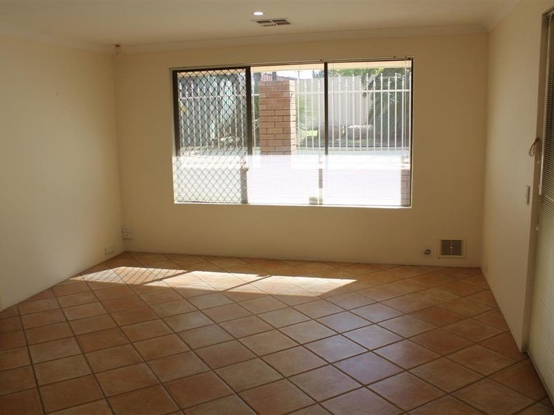 11 Karri Court, Yangebup WA 6164