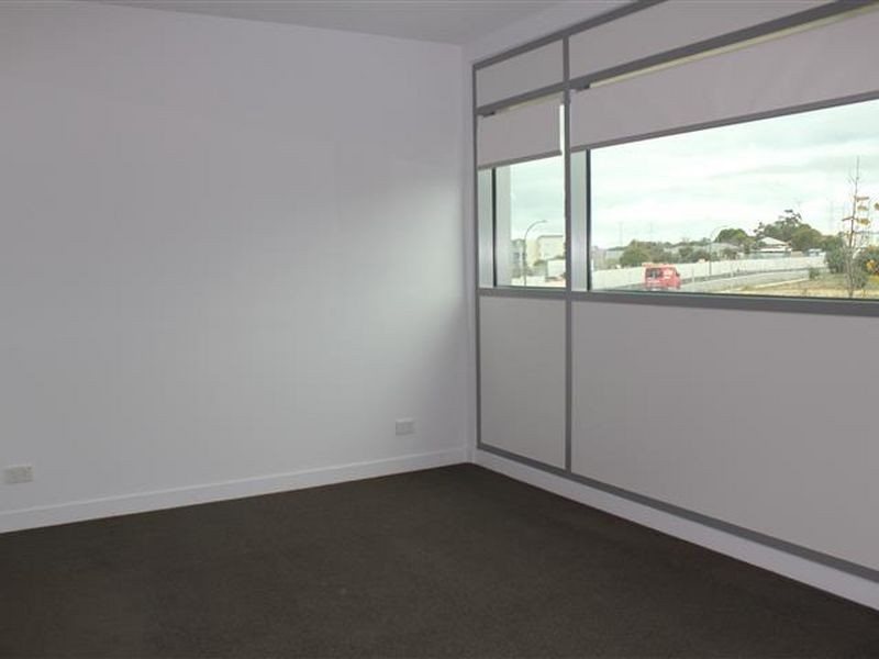 101/17 Malata Crescent, Success WA 6164