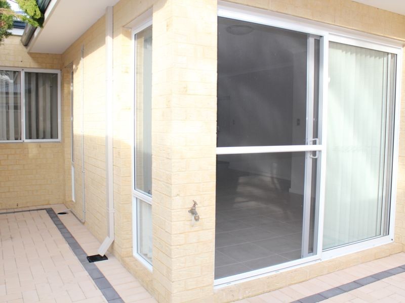 2/37 Sussex Street, Spearwood WA 6163