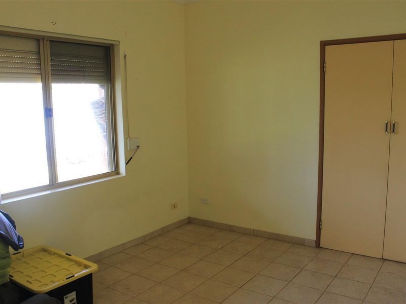 11 Entrance Road, Coogee WA 6166