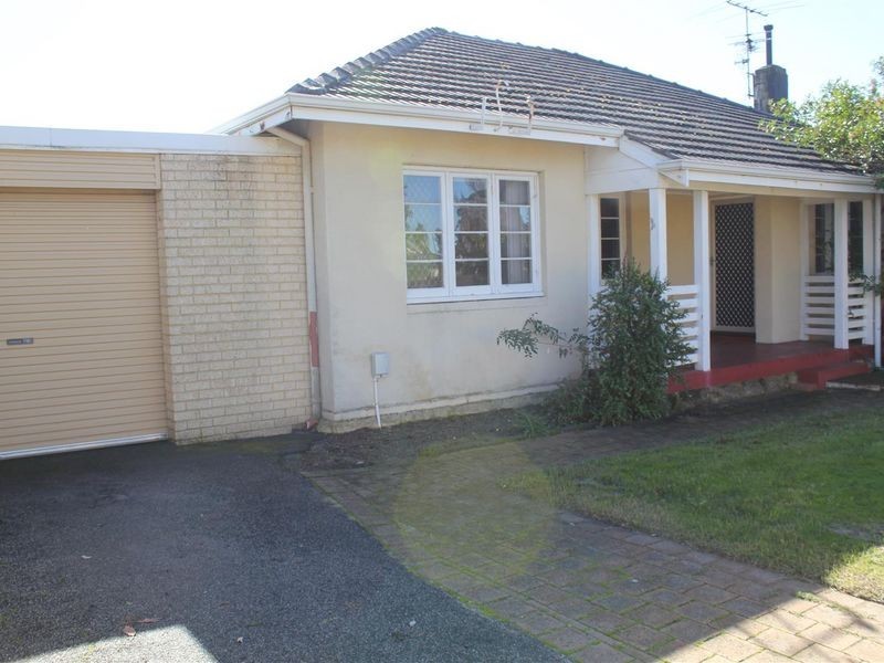 34 Pether Road, Manning WA 6152