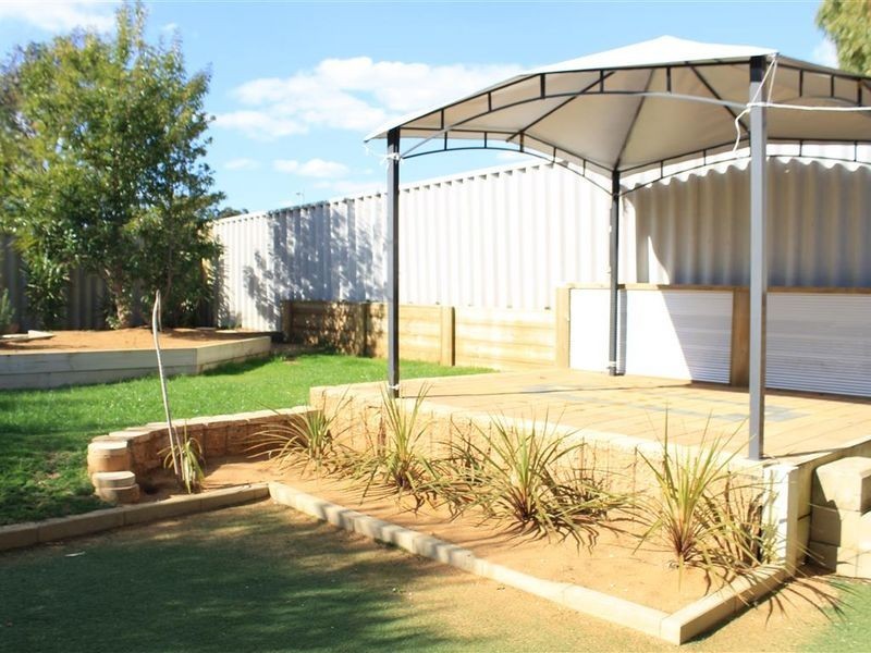 22e Erpingham Road, Hamilton Hill WA 6163