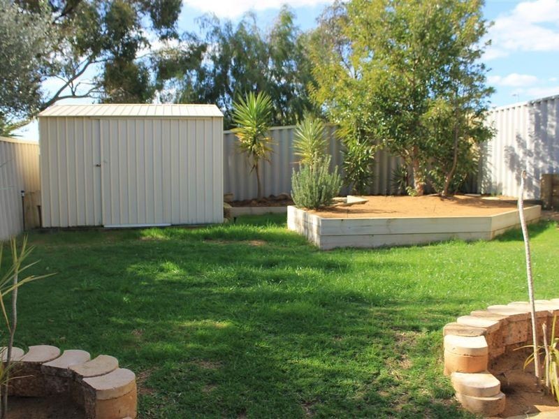 22e Erpingham Road, Hamilton Hill WA 6163