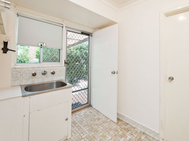 3 Glen Street, Rockingham WA 6168