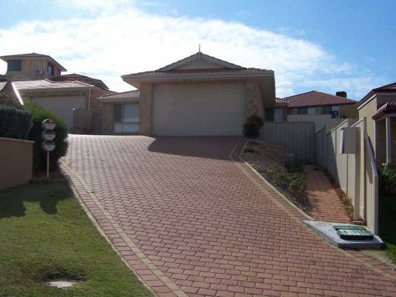 1/8 Marmand Court, Coogee WA 6166